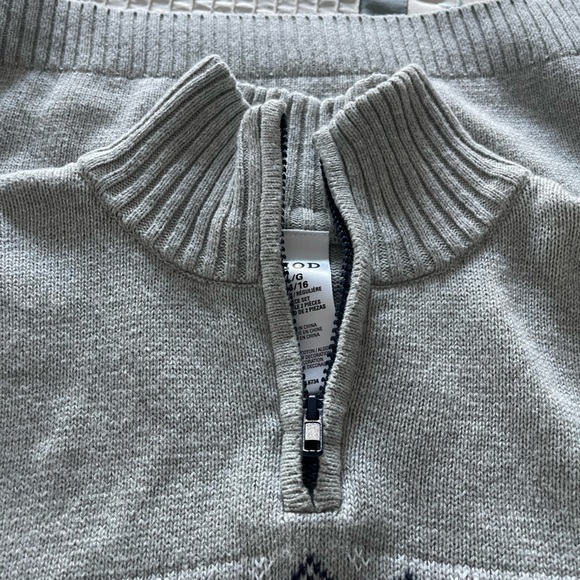 Izod Little & Big Boys Long Sleeve Gray & Blue Pullover Sweater NWT Size L 14-16 - Picture 4 of 8